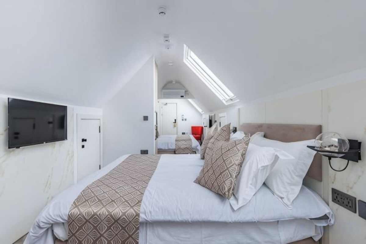 Superior Twin Room, Two Double Beds