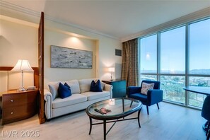 電視、DVD 播放機、 辦公室