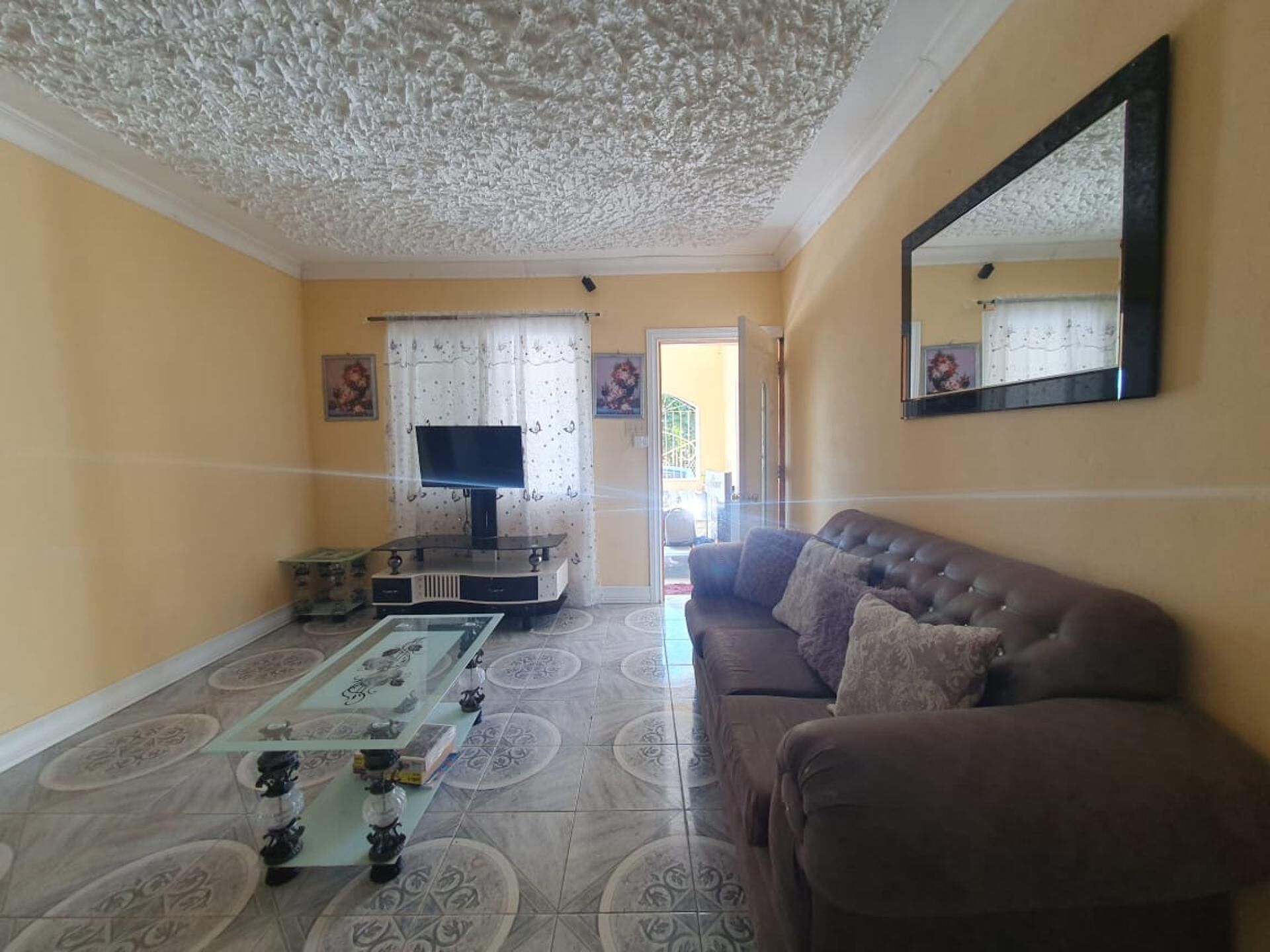 House | Living area | TV