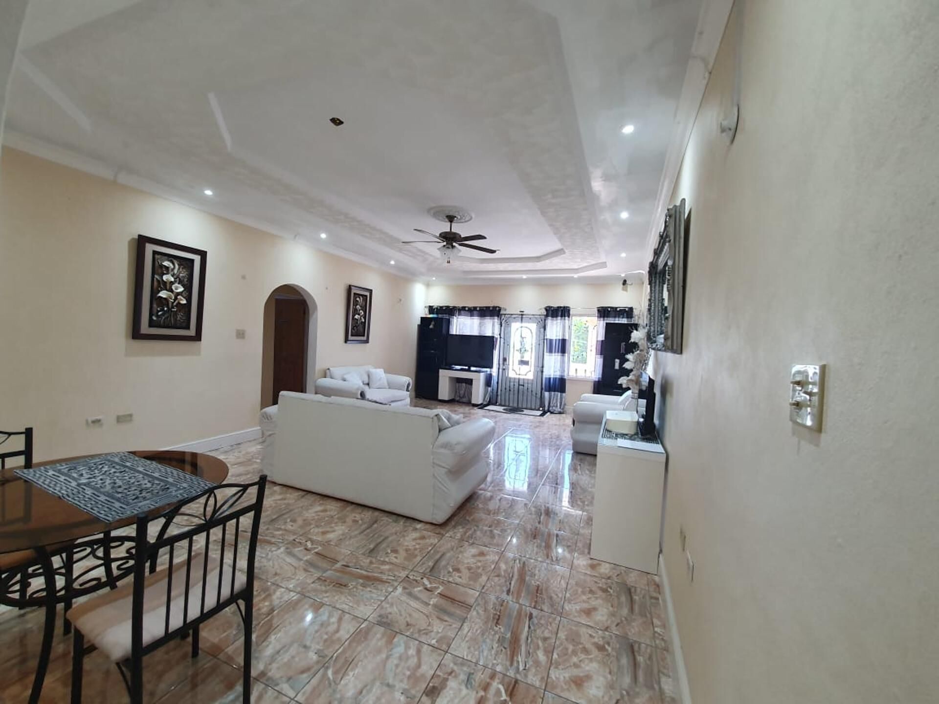 Maison | Coin séjour | Télévision