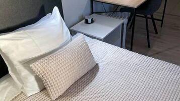 1 室のベッドルーム、WiFi、ベッドシーツ