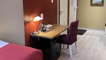 1 habitación, wifi y ropa de cama