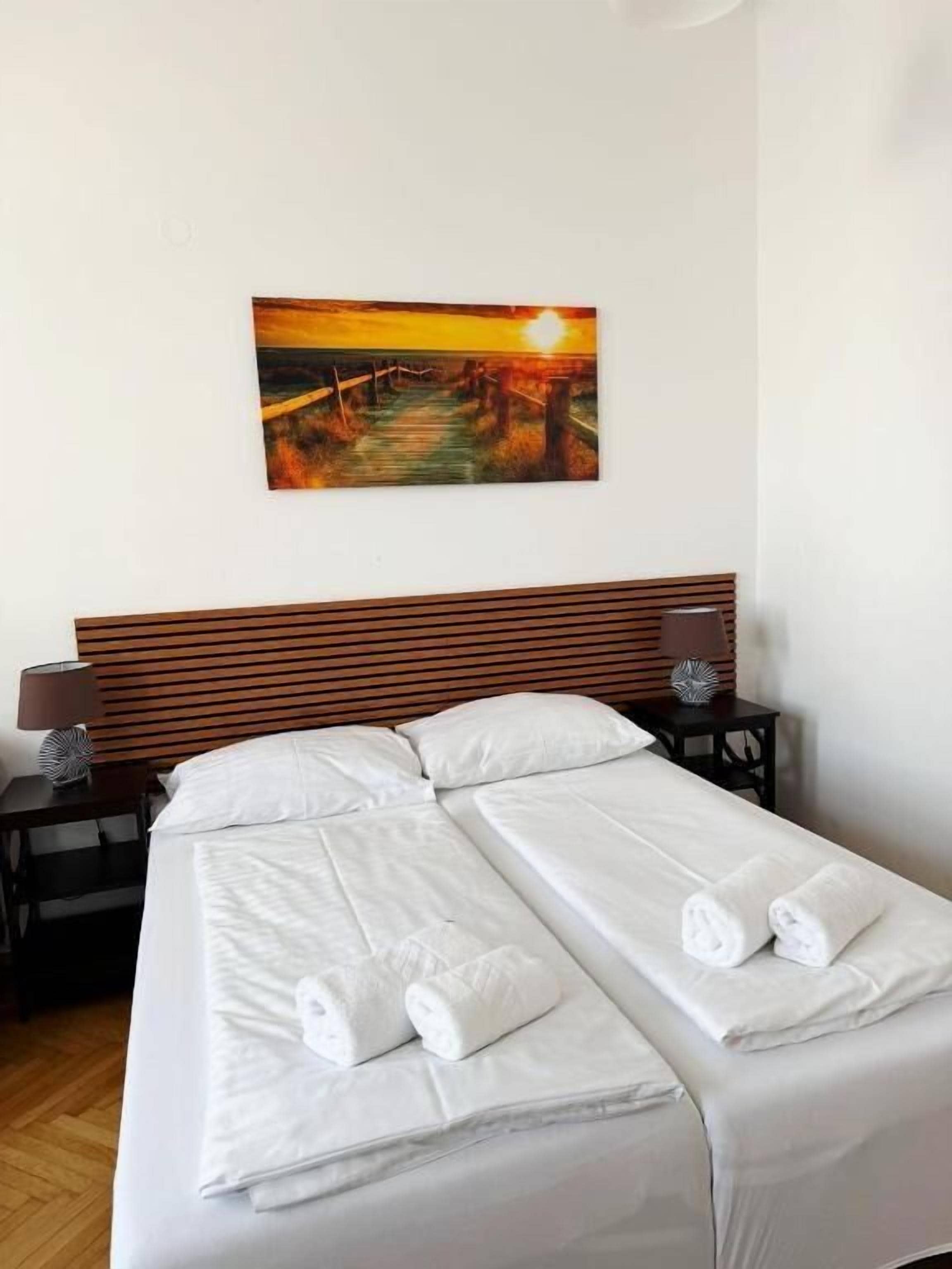Appartement, 2 slaapkamers | Verduisterende gordijnen, geluiddichte muren