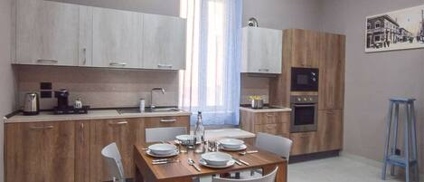 Fridge, microwave, oven, dishwasher