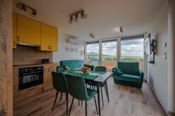 43-inch Smart TV with digital channels