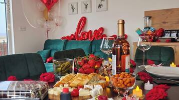 43-inch Smart TV with digital channels