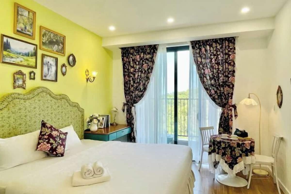 2 chambres, bureau, espace de travail pour ordinateurs portables