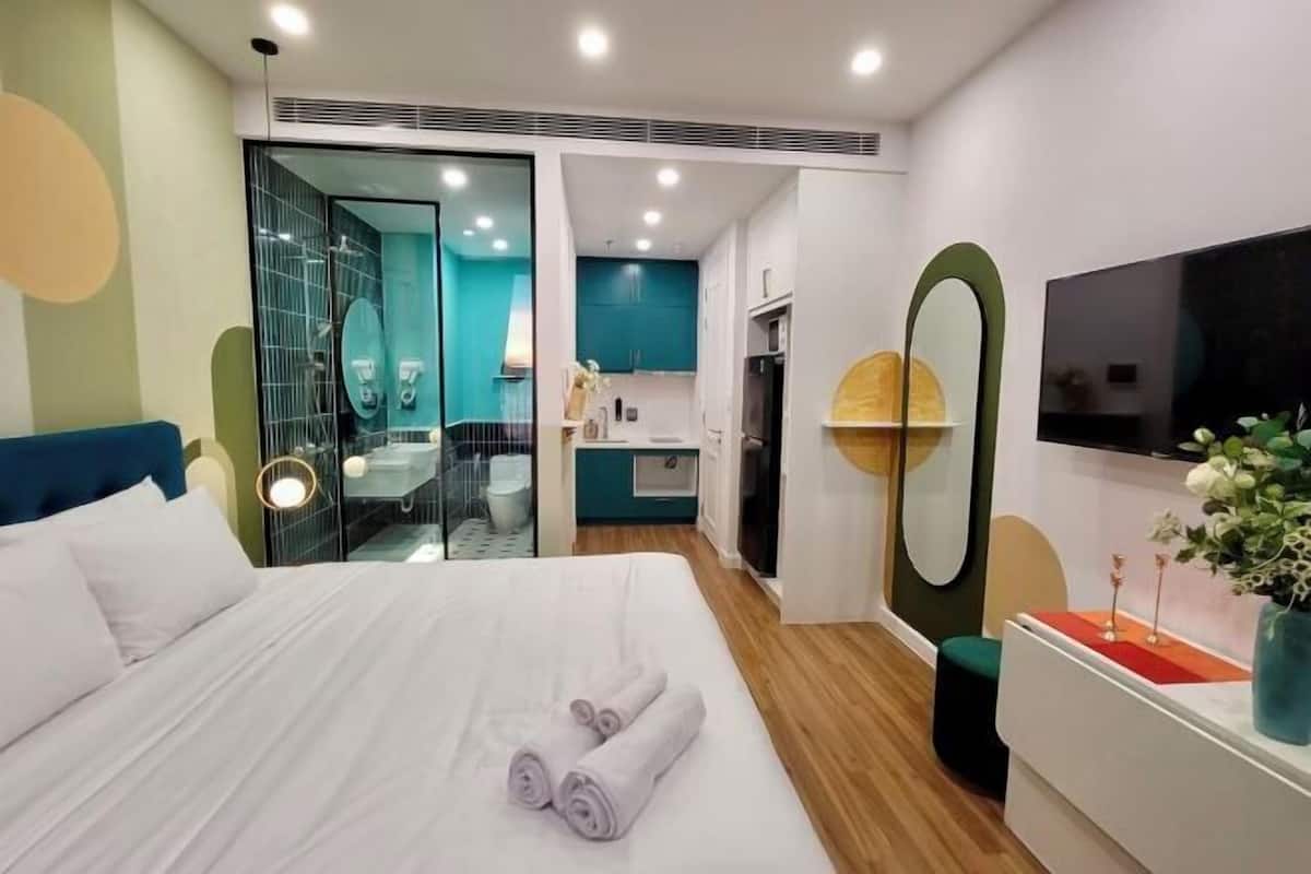 2 chambres, bureau, espace de travail pour ordinateurs portables