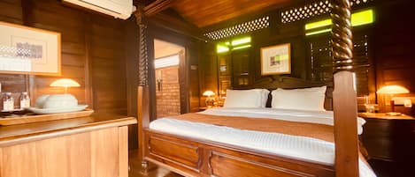 Superior Villa, Balcony, Mountain View | 1 bedroom, in-room safe, desk, laptop workspace
