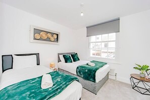 2 bedrooms, iron/ironing board, free WiFi, bed sheets - Kemptown 2 Bedroom Flat BN236STG02 (Brighton and Hove)