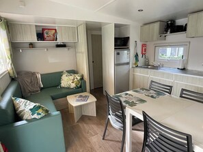 Interior - 3-bedroom mobile home for 6 people - 5* campsite / 20 minutes walk from the beach (Houlgate)