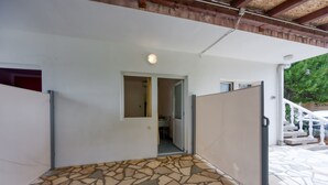 Room - Apartment Basic 3 in Vir (Vir)