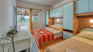Room - Apartment Basic 3 in Vir (Vir)