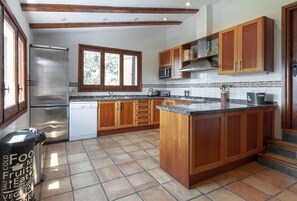 Villa | 5 bedrooms - Casabra in Ador With 5 Bedrooms and 3 Bathrooms (Palma de Gandia)