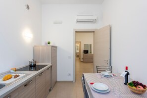 Apartment | 1 bedroom - Suite 1 Ondina Viareggio 200m From sea (Viareggio)