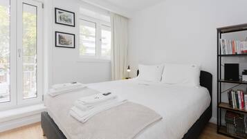 House | 3 bedrooms, iron/ironing board, Internet