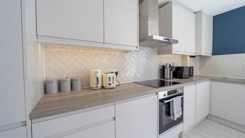 Fridge, microwave, oven, dishwasher