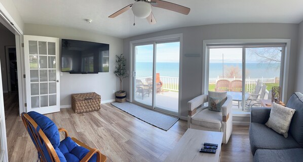 Télévision, cheminée