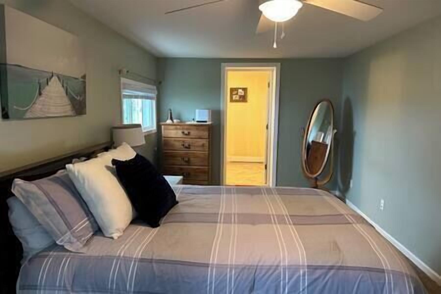 6 makuuhuonetta, Wi-Fi, vuodevaatteet