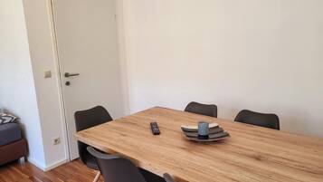 Apartment, 3 Bedrooms | 3 bedrooms, hypo-allergenic bedding, blackout curtains, soundproofing