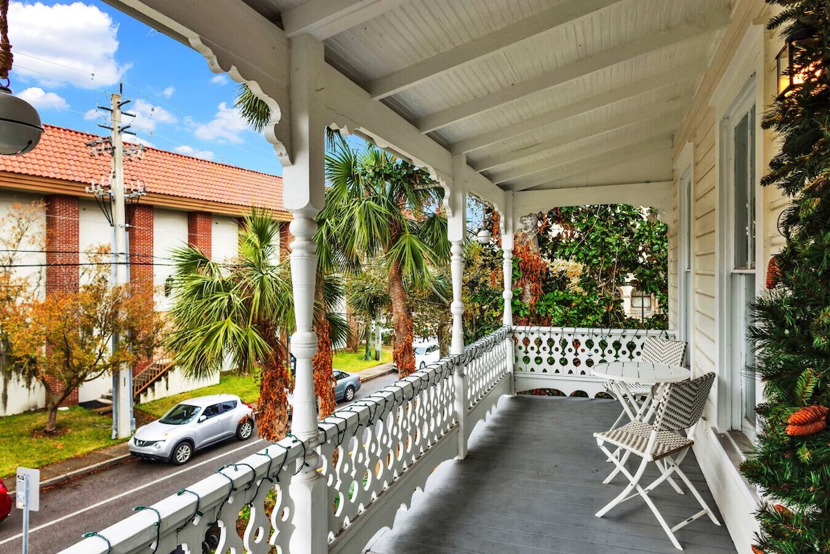 Cedar Street Retreat - Unit C