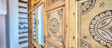 Deluxe Quadruple Room, 1 Bedroom | In-room safe, laptop workspace, soundproofing, free WiFi