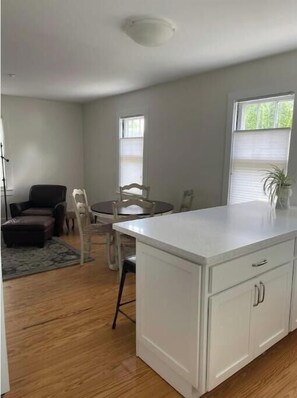 Interior - My Blue Bungalow in Bloomington (Bloomington)