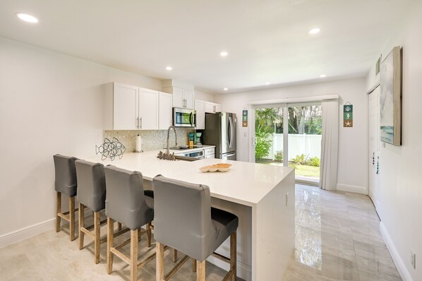 Apartment (2 Bedrooms) | Interior - Marco Island Townhome: 2 Mi to Beaches! (Marco Island)