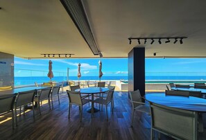 Outdoor dining - Premium Stella Maris by VLV Stays (Salvador)