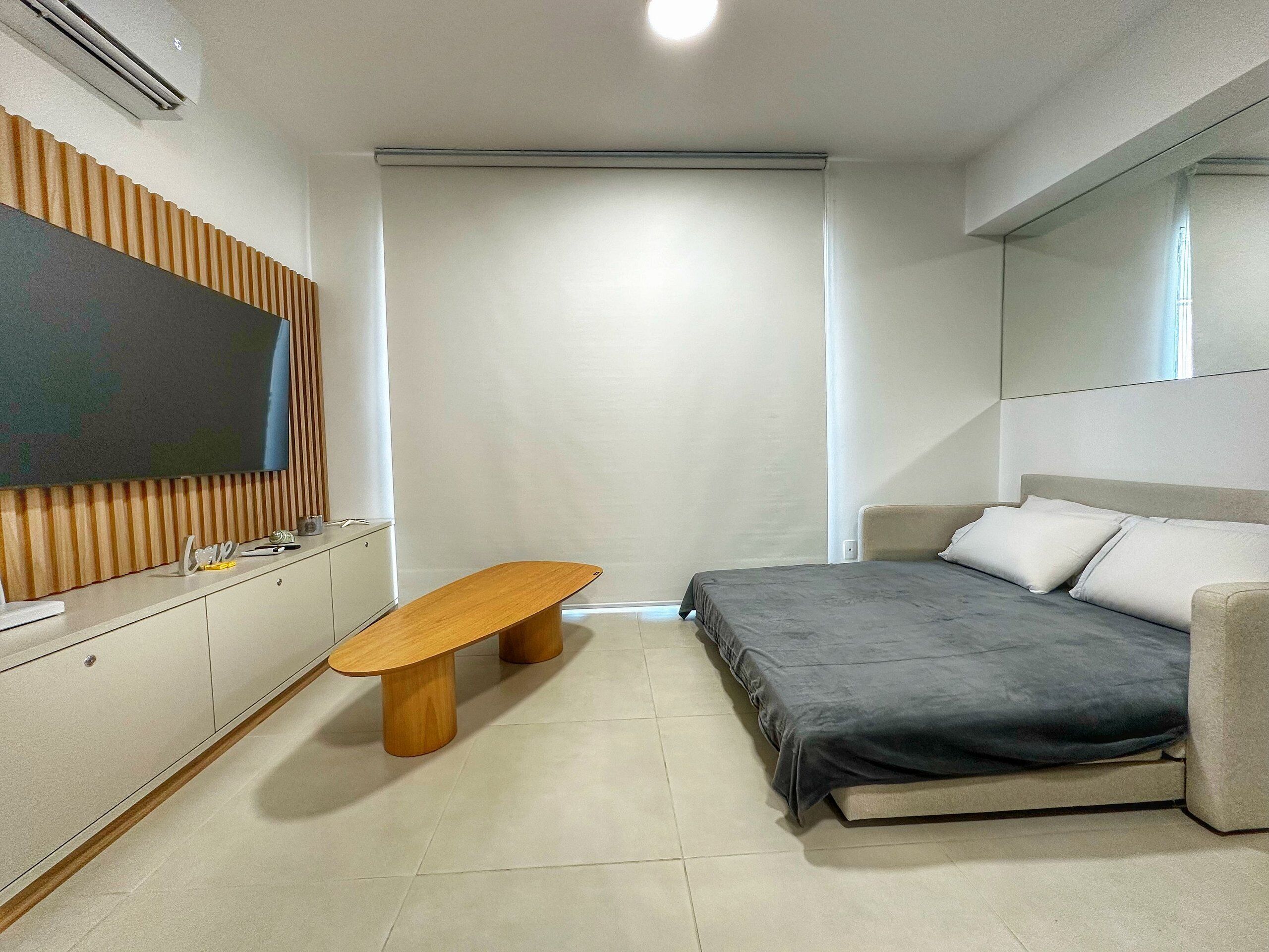 Grand Apartment | Blackout drapes, iron/ironing board, free WiFi