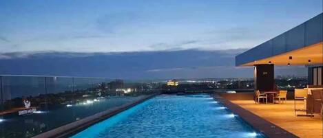 Utomhuspool