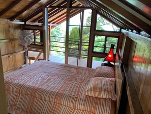 4 bedrooms, WiFi, bed sheets - Magnificent country house with infinity pool with sea view (Jama)