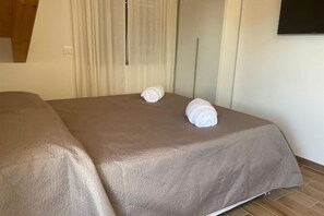 1 bedroom, travel crib, free WiFi, bed sheets