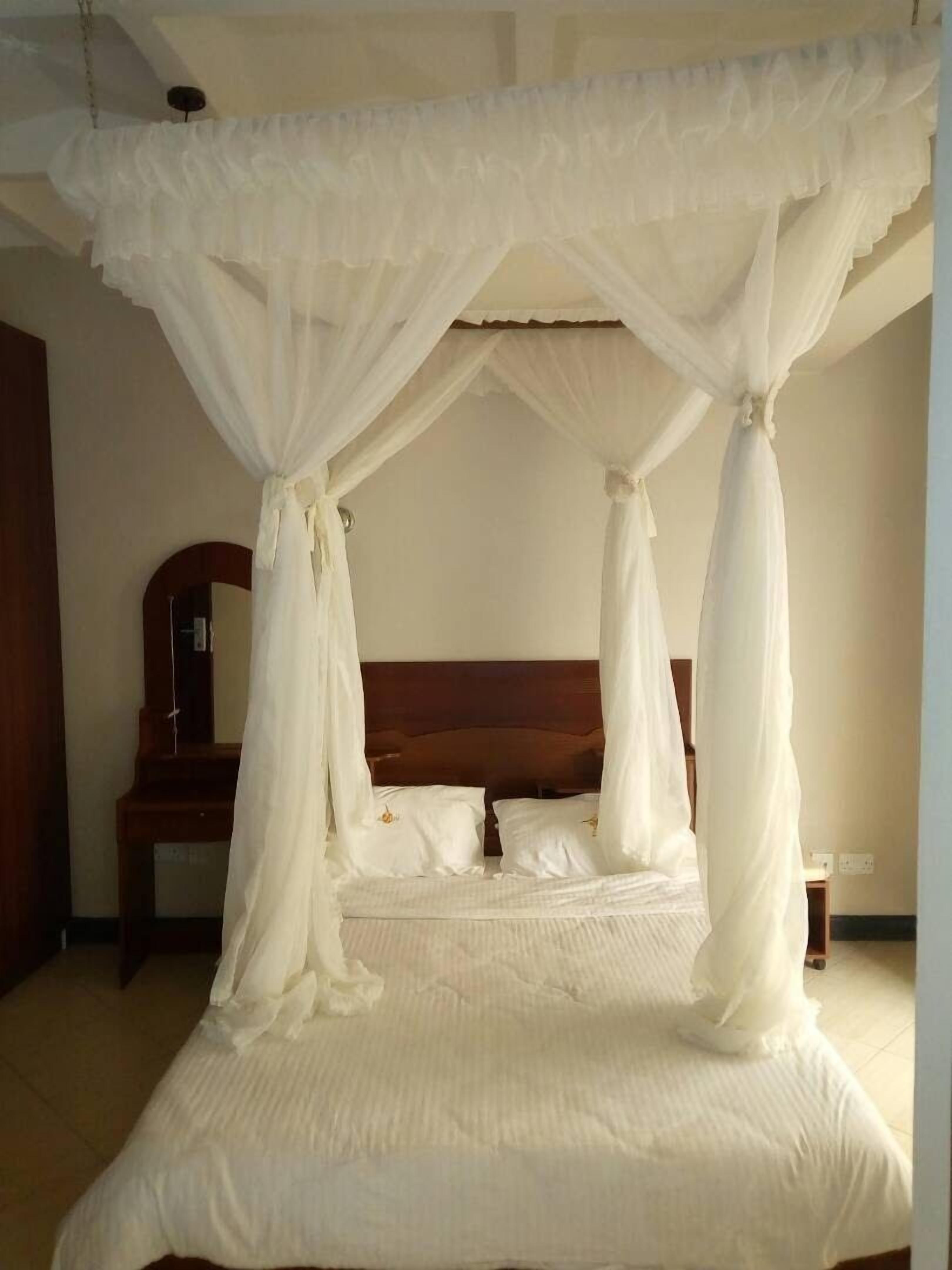 Quarto casal básico, vista para o vinhedo | Wi-Fi de cortesia