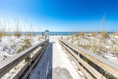 Gulf Dunes 102 3 Bedroom Condo by RedAwning