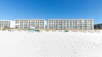 Condo, 3 habitaciones | Exterior