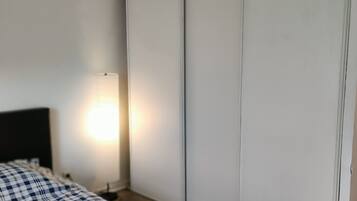 2 chambres, fer et planche Ă repasser, Wi-Fi, draps fournis