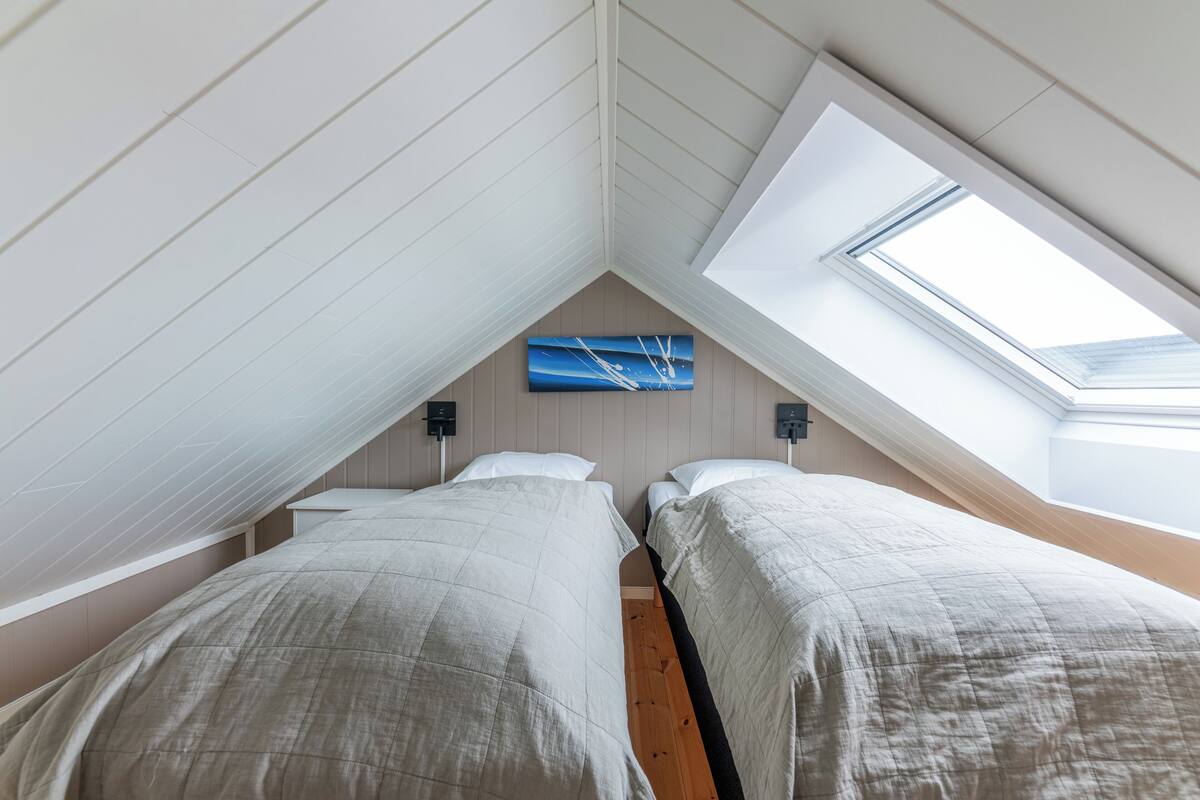 RORBU Standard /Fishermans cabin | Memory foam beds, WiFi (free), bed sheets