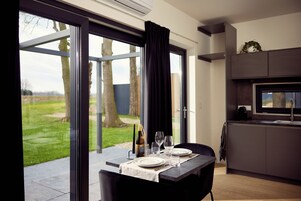 Luxury Studio | Free WiFi