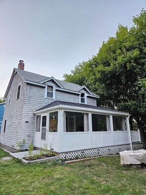 Exterior - Quietside Cottage - Walk to Southwest Harbor (Southwest Harbor)