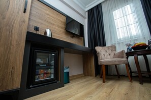 Double or Twin Room | In-room safe, desk, laptop workspace, blackout drapes - Comfort Home Taksim (Istanbul)