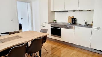 Apartment, 2 Bedrooms | Private kitchen | Fridge, oven, stovetop, dishwasher