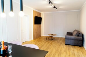 Deluxe Apartment, 1 Bedroom | Living area | 139-cm Smart TV with digital channels, Netflix, streaming services