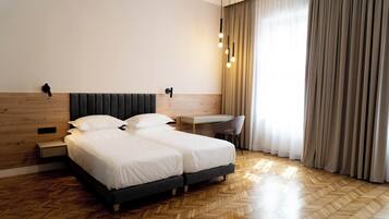 Apartemen Superior | Seprai antialergi, minibar, kedap suara, dan Wi-Fi gratis