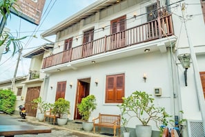 Ngoại thất