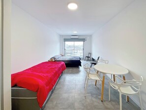 Apartment, 1 Bedroom, Accessible, Smoking | Dining room - Cozy Studio in San Cristóbal Comfort and Perfect Location (Buenos Aires)