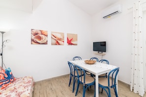 Apartment | 2 bedrooms - Dimora Oleandro 50mt From Beach (Stintino)