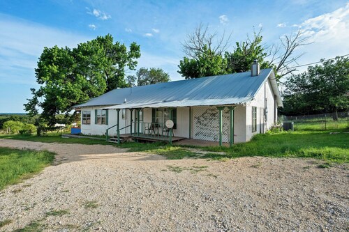 7 Hico Glamping Petting Zoo Campfire Fossil Rim
