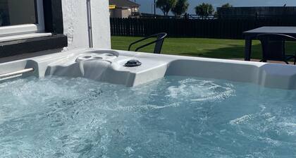 Auchenlarie Farmhouse - a house that sleeps 9 guests in 5 bedrooms