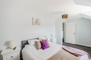 3 soverom, reiseseng for barn, wi-fi og sengetøy